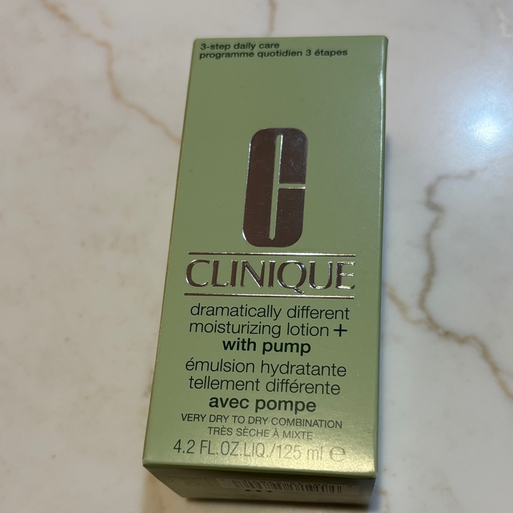 Clinique Dramatically Different Moisturizing Lotion 4.2 FL OZ